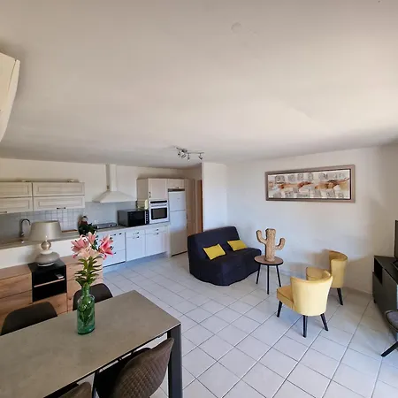 Vue Apartment *